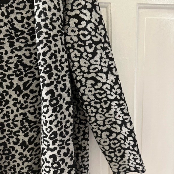 Leopard Print Open Cardigan - Picture 3 of 9
